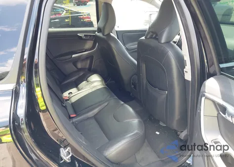 2016 Volvo Xc60 T5 Premier из США, поврежденный, VIN YV4612RK1G2788984